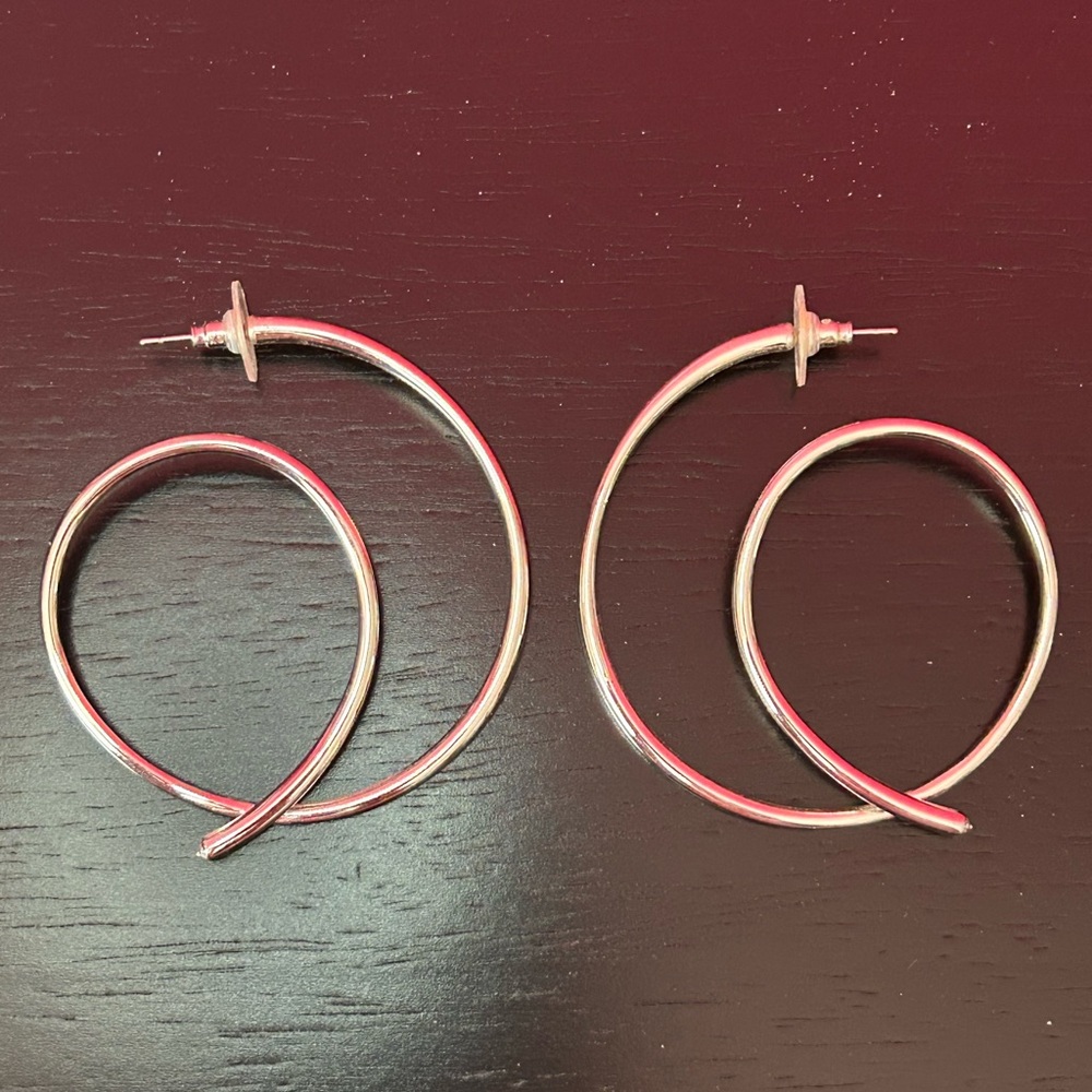 Kendra Scott Twisted Silver Hoop Earrings